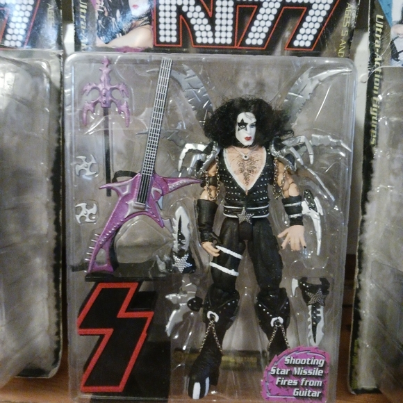 Set of 4 KISS Figurines - Picture 4 of 6